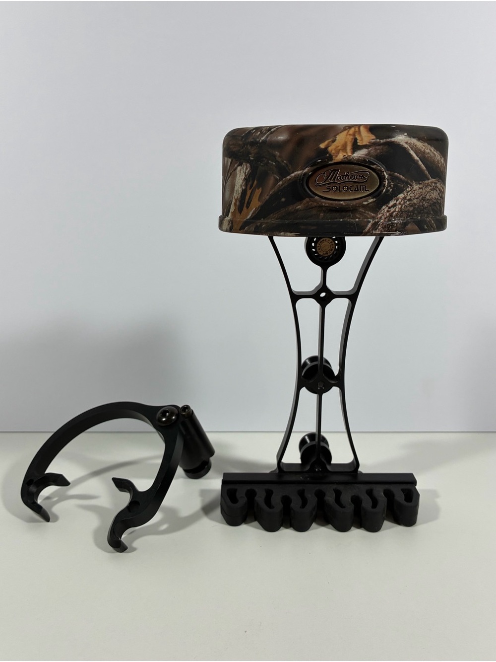 Mathews Solocam Arrow Web T5 Quiver Lost Camo - 5 Arrow w/ Hardware - EXCELLENT